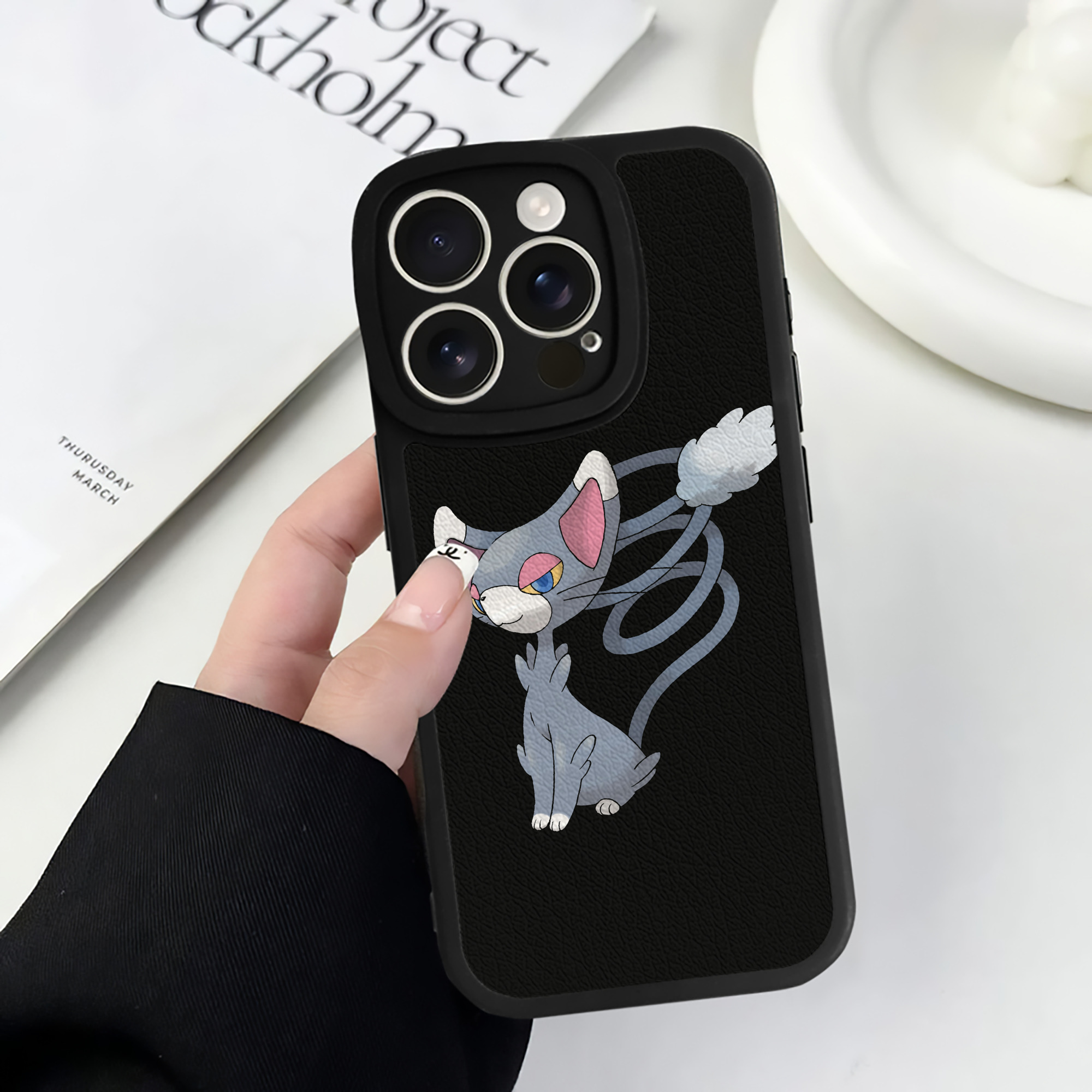 （画像用） ポケットモンスター Pokémon 【iPhone 16シリーズ対応】シリコンスマホケース（レザー調） 材質：シリコン